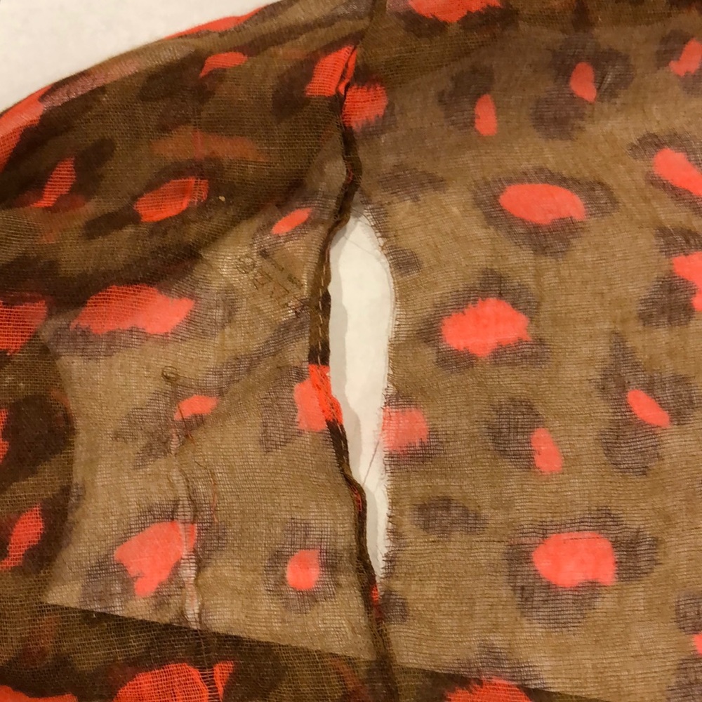 Scarf - Picture 3 of 4